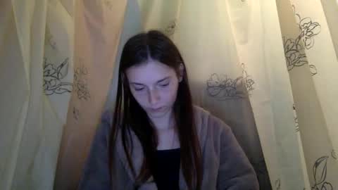 Luci Layne online show from April 3, 10:33 am