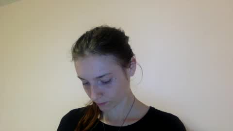 Luci Layne online show from June 26, 2:00 pm