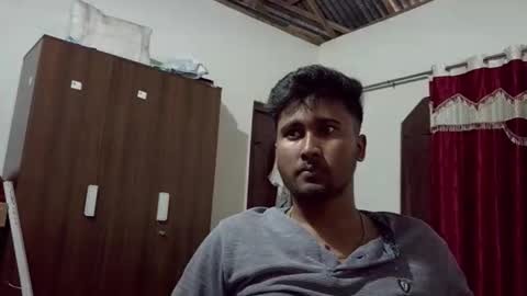 luci_ri online show from April 6, 6:47 am