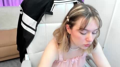 lucia_copper online show from November 4, 4:41 pm