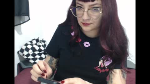 Lulu DCarton online show from May 6, 3:45 am