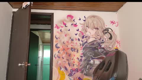 lucia_evans21 online show from April 13, 8:46 pm