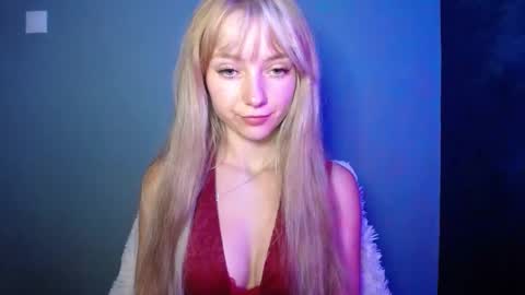 Lucy online show from September 15, 6:48 am