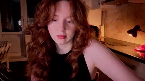 Lucia online show from October 15, 4:30 pm