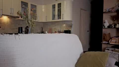 Lucia online show from October 4, 3:21 pm