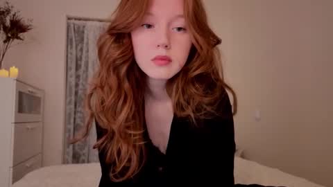 Lucia online show from March 4, 8:06 pm