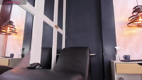 Snapshot of lucian_davi chatting on February 11, 3:08 pm Pirulo online show from February 11, 3:08 pm