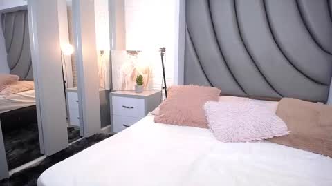 Snapshot of luciana_graay chatting on September 23, 2:22 pm Luciana online show from September 23, 2:22 pm