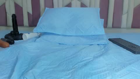 instagram luciana417  online show from February 19, 9:17 am