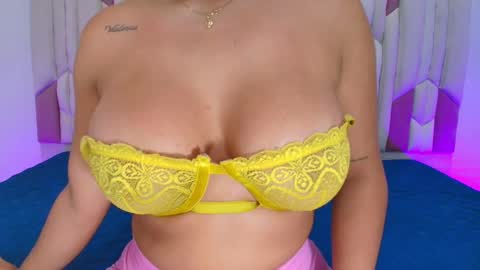 instagram luciana417  online show from October 10, 3:23 am