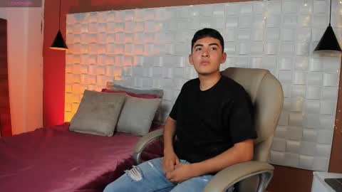 Luciano online show from February 24, 2:58 am