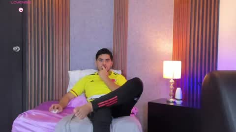 Luciano online show from July 3, 12:43 pm