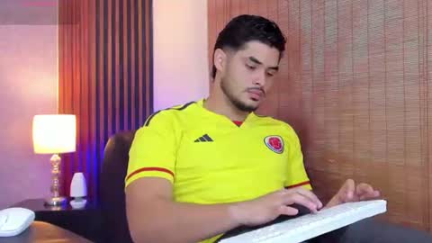 Luciano online show from July 7, 12:42 pm