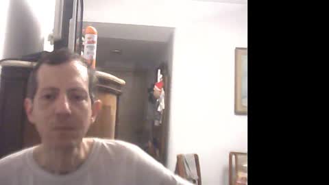 Snapshot of lucianoaxel chatting on January 4, 12:37 am Luciano online show from January 4, 12:37 am
