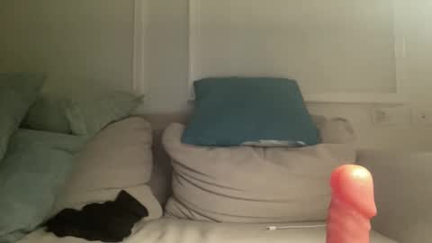 lucianopc online show from March 4, 5:15 am