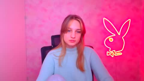 Lucie online show from December 21, 12:22 pm