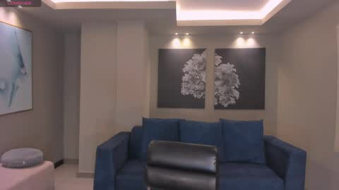 Lucie Martin online show from April 15, 7:49 pm