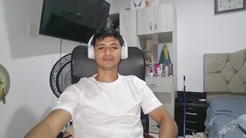 leonel online show from May 22, 3:24 am