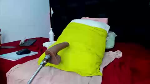 lucihornymilf online show from March 21, 4:55 pm