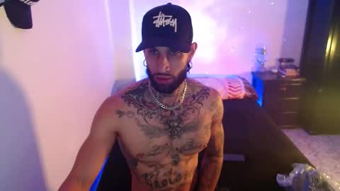 luciifer_hills online show from November 25, 4:06 pm