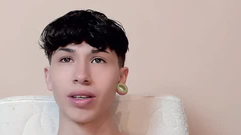 Noor online show from March 3, 6:24 pm