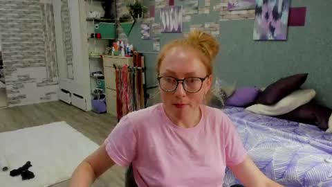lucky_licky20 online show from July 27, 2:53 am