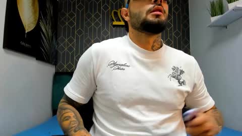 lucky_smith1 online show from November 22, 7:12 pm