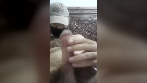 luckyfalcon2022 online show from July 2, 5:56 am