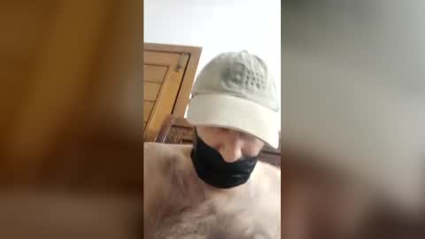 luckyfalcon2022 online show from July 13, 11:58 am