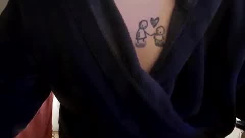 Snapshot of luckyshot91 chatting on February 25, 7:38 pm luckyshot91 online show from February 25, 7:38 pm