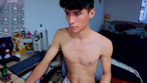 Lu Independent Model online show from November 16, 10:01 pm