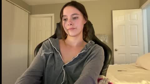 Lucy online show from March 9, 2:49 am