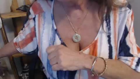 lucy_0000 online show from November 17, 6:10 pm