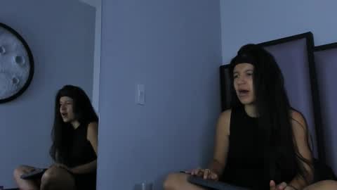 Snapshot of lucy__23 chatting on September 15, 9:49 pm online show from September 15, 9:49 pm