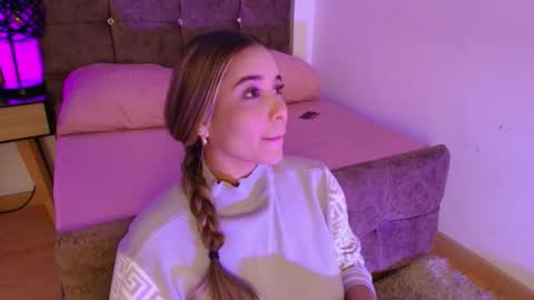 lucy online show from March 31, 4:02 am