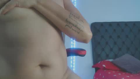 Snapshot of lucy_chanell chatting on February 2, 10:17 pm lucy online show from February 2, 10:17 pm