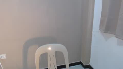 Lucy Anne online show from December 9, 8:00 am