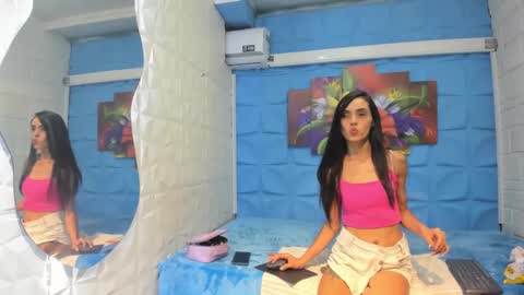 Snapshot of lucy_unlimited chatting on October 12, 2:04 am Lucy unlimit come back here  online show from October 12, 2:04 am