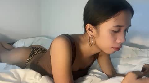 lucyforr online show from February 4, 6:28 am