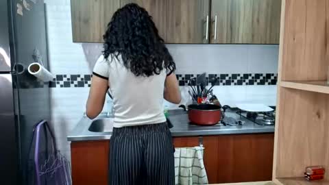 Lucy online show from September 25, 3:13 am