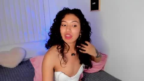 Lucy online show from July 1, 3:04 am