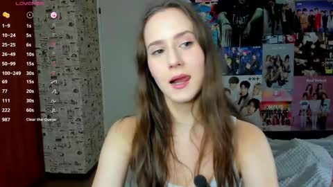 Lucy Rose online show from October 13, 4:14 am