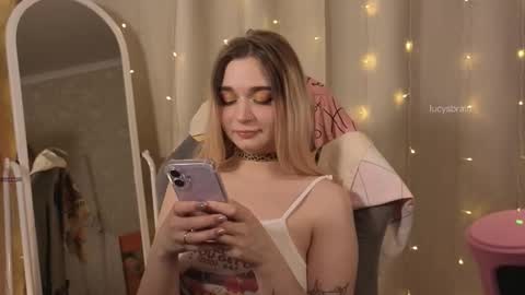 Lucy online show from February 24, 6:33 pm