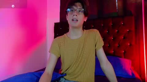 Lui online show from June 27, 7:53 pm
