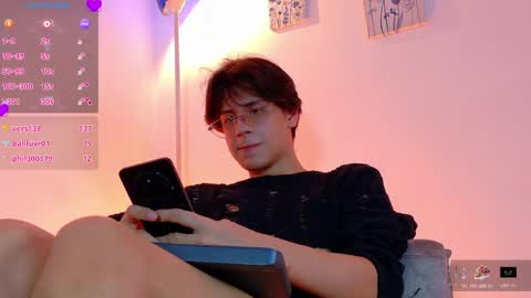 Lui online show from March 29, 8:38 am