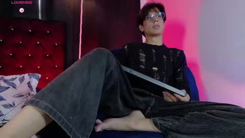 Lui online show from June 22, 8:05 pm