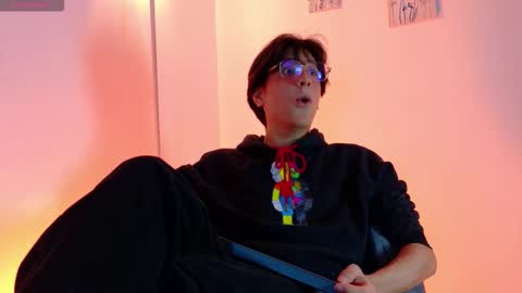 Lui online show from March 13, 4:38 am