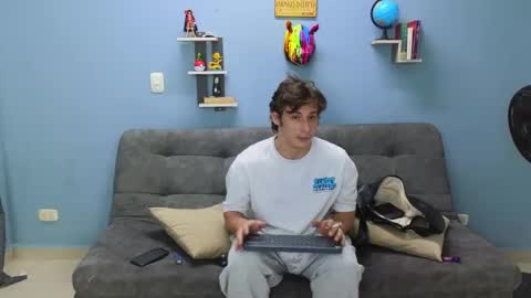 Luigi online show from December 9, 8:54 pm