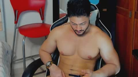 luis_baptista online show from September 15, 2:24 am