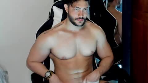 luis_baptista online show from December 17, 12:56 am